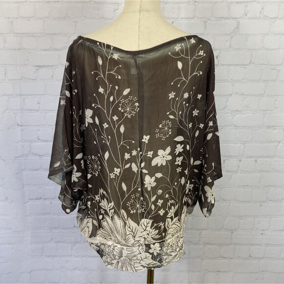 ⭐ 3/$15 Y2K Studio Y Medium Black Semi Sheer Floral Bat Wing Bubble Hem Blouse - Picture 5 of 6